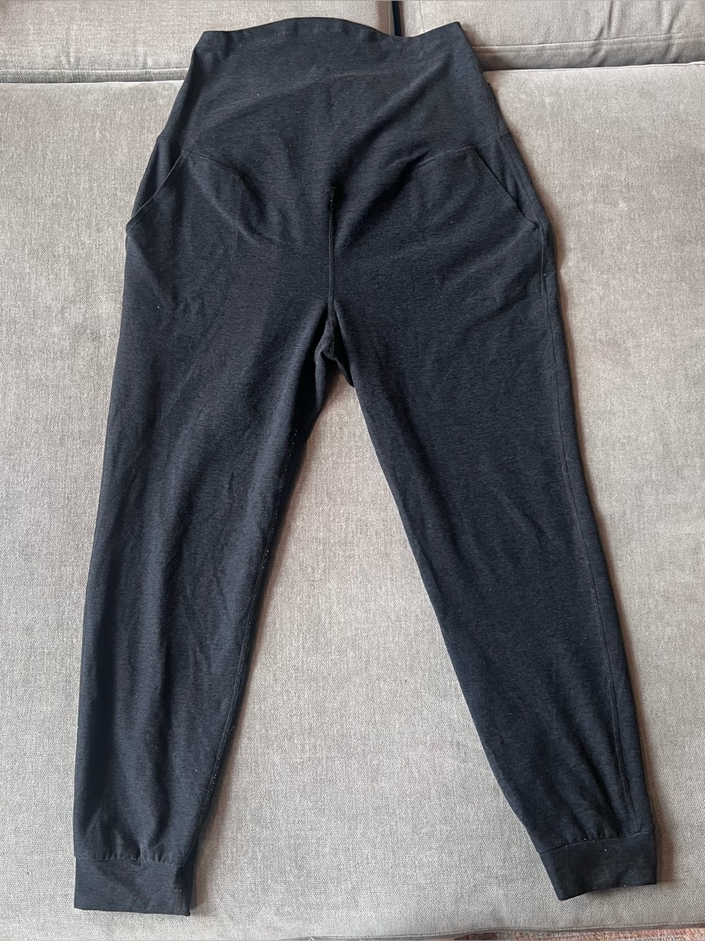 Beyond Yoga Beyond the Bump Maternity Joggers Spacedye Gray M